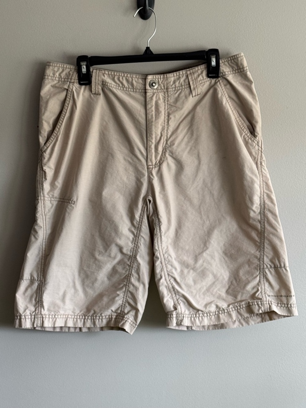 Columbia Field Gear Khaki  Casual Shorts Men’s 34